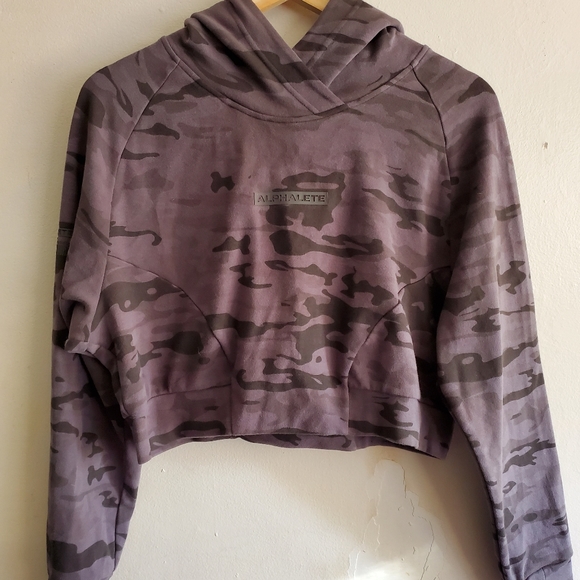 Alphalete Identity pro crop hoodie phantom camo size Medium. - Picture 1 of 9